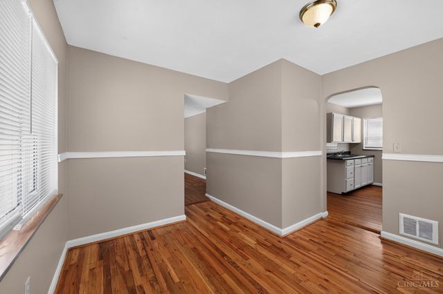 3917 Delhi Avenue, Cincinnati, OH 45204