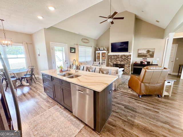 206 Spotted Fawn Road N, Statesboro, GA 30461