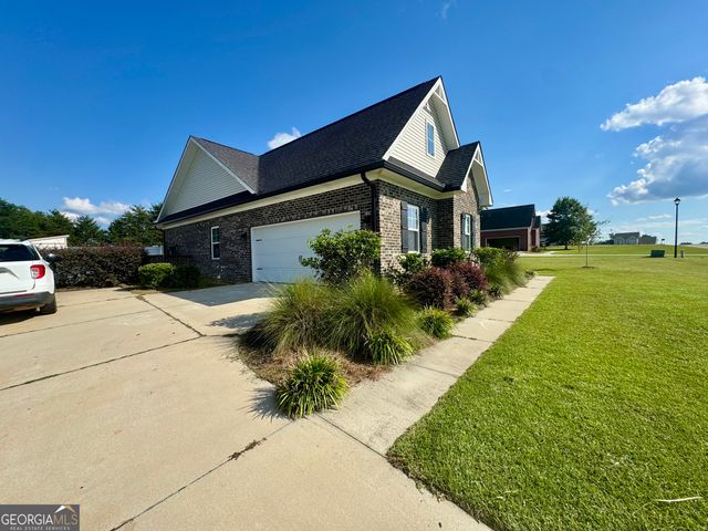 206 Spotted Fawn Road N, Statesboro, GA 30461