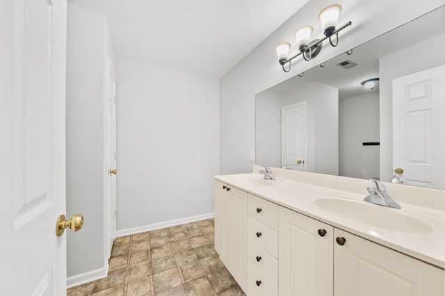 2121 Highway 12 S Unit 3, Ashland City, TN 37015