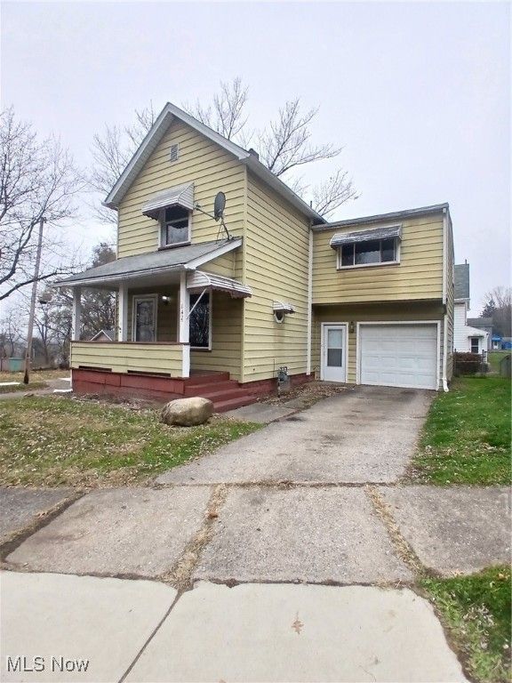142 N Bridge Street, Struthers, OH 44471