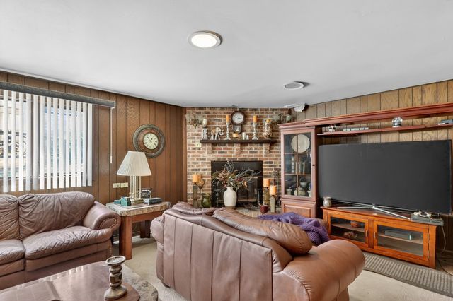 16818 Ellis Avenue, South Holland, IL 60473