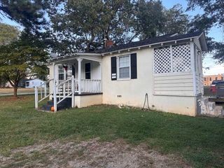 103 Mimosa Street, Cowpens, SC 29330