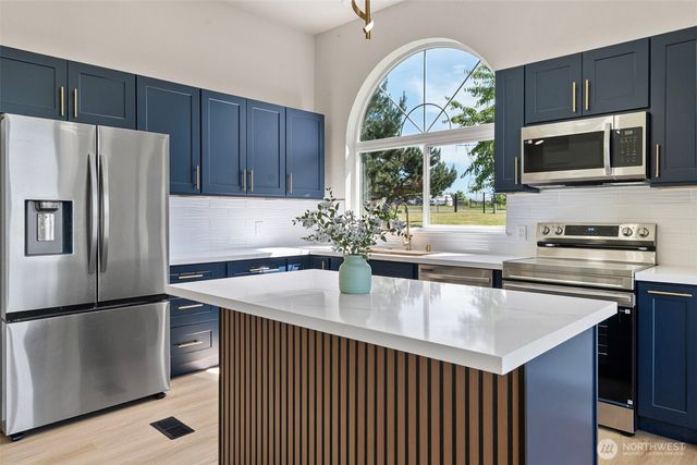 308 295th Street S, Roy, WA 98580