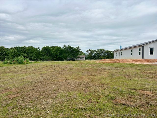 10095 N 160 Road, Okmulgee, OK 74447