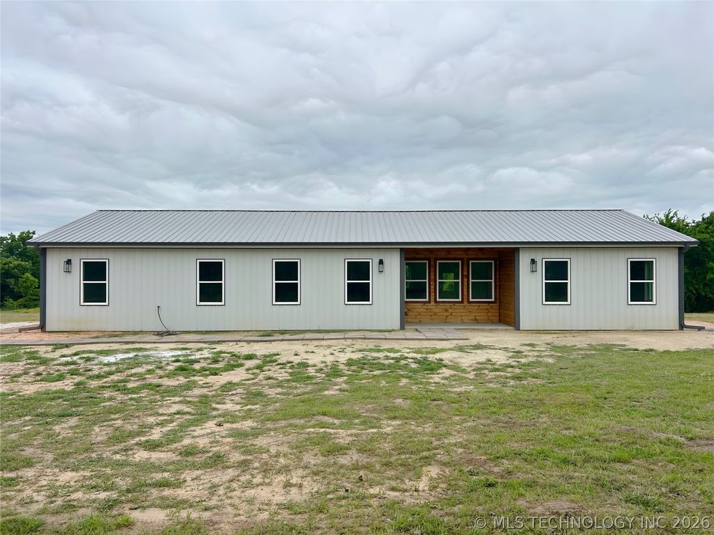 10095 N 160 Road, Okmulgee, OK 74447