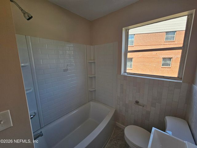 3005 WALTON Street 2, Jacksonville, FL 32207