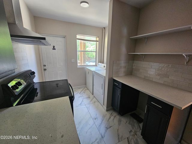 3005 WALTON Street 2, Jacksonville, FL 32207
