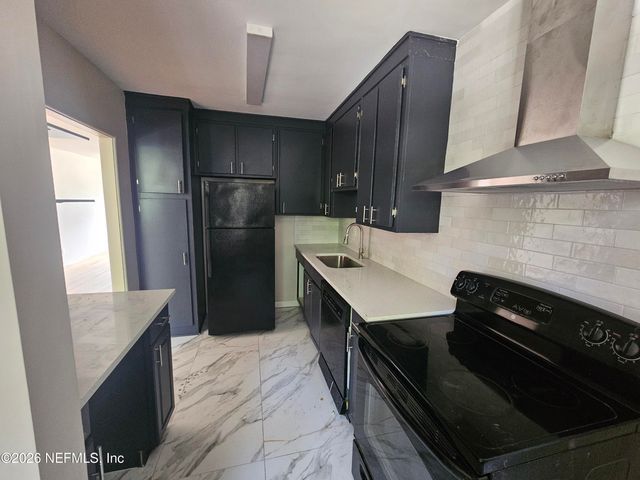3005 WALTON Street 2, Jacksonville, FL 32207