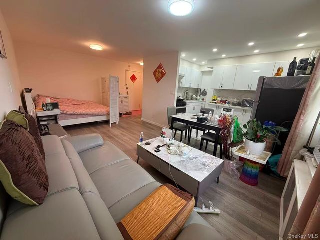 4240 Bowne Street 4H, Flushing, NY 11355