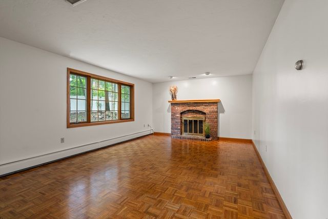 100 Avery Heights Drive, Holden, MA 01520