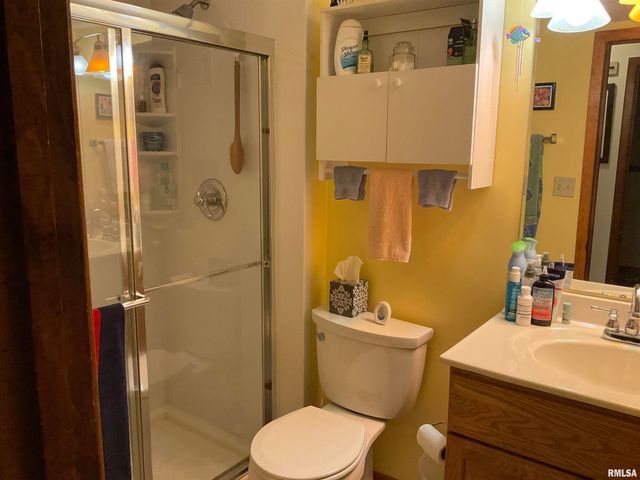 809 W SPRING Street, Eldridge, IA 52748