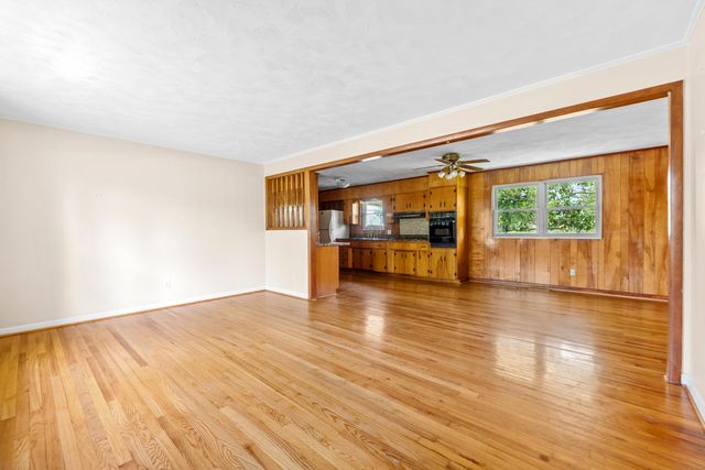 307 SE Dockery Lane, Cleveland, TN 37323