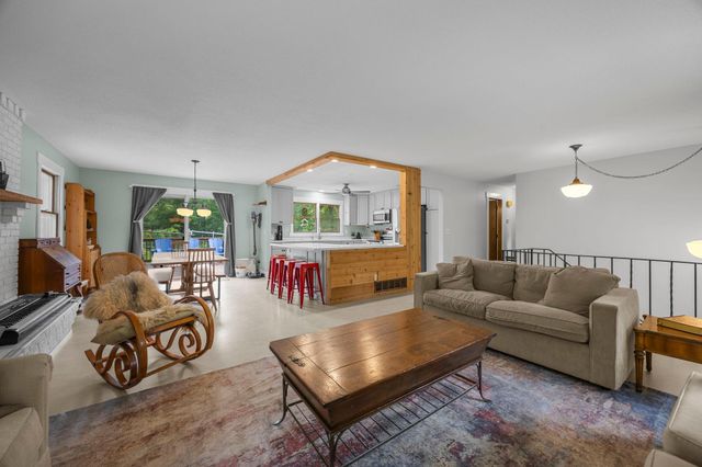 1373 Pine View Trail, Houlton, WI 54082