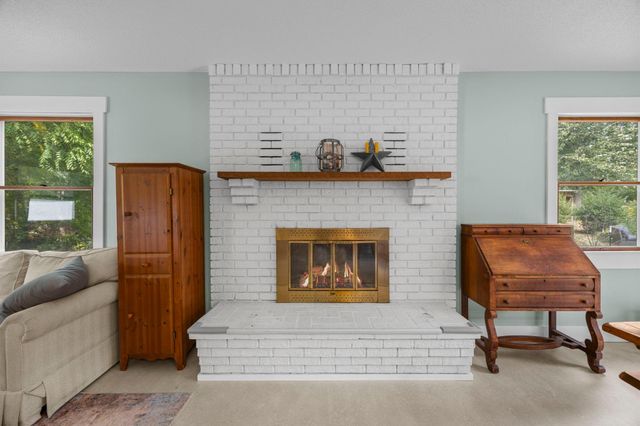 1373 Pine View Trail, Houlton, WI 54082