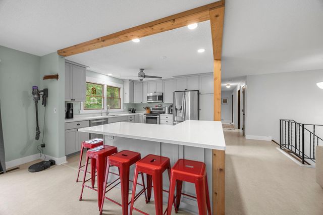 1373 Pine View Trail, Houlton, WI 54082