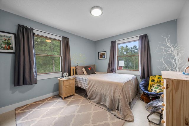 1373 Pine View Trail, Houlton, WI 54082