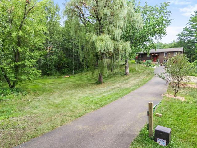 1373 Pine View Trail, Houlton, WI 54082