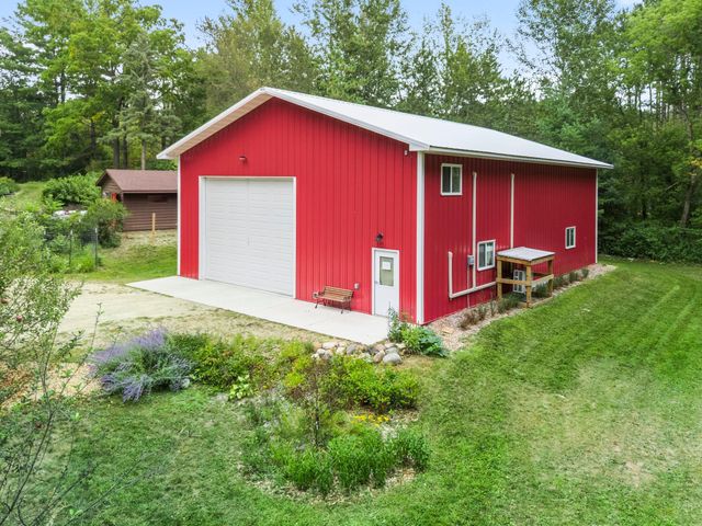 1373 Pine View Trail, Houlton, WI 54082