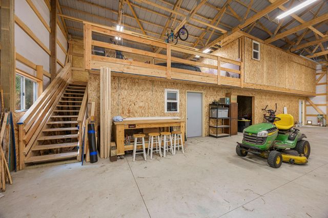 1373 Pine View Trail, Houlton, WI 54082
