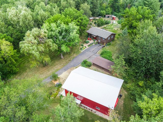 1373 Pine View Trail, Houlton, WI 54082