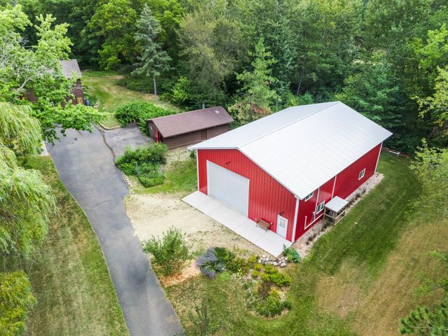 1373 Pine View Trail, Houlton, WI 54082