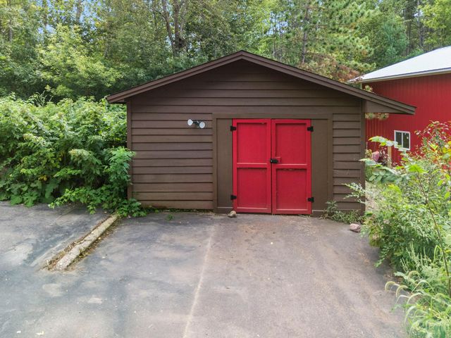 1373 Pine View Trail, Houlton, WI 54082
