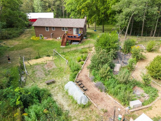 1373 Pine View Trail, Houlton, WI 54082