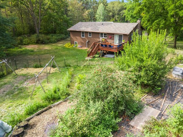 1373 Pine View Trail, Houlton, WI 54082