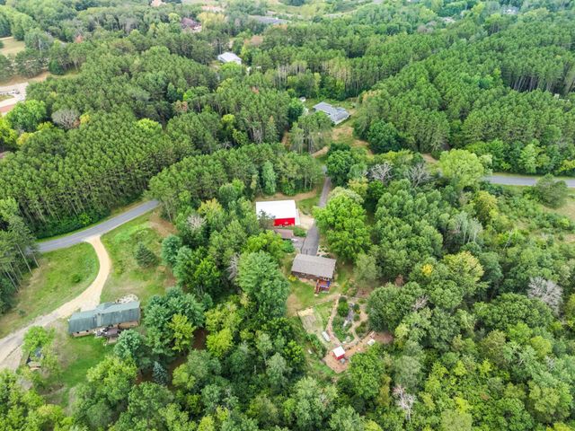 1373 Pine View Trail, Houlton, WI 54082