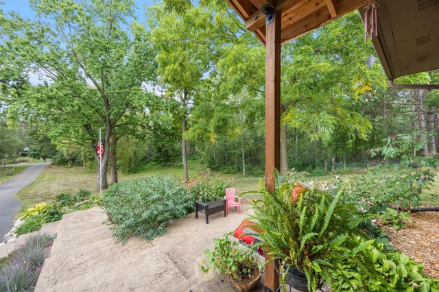 1373 Pine View Trail, Houlton, WI 54082