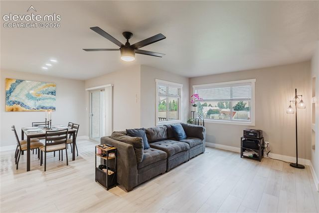 372 Mission Hill Way, Colorado Springs, CO 80921