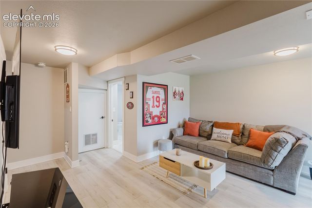 372 Mission Hill Way, Colorado Springs, CO 80921