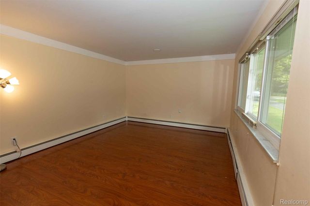 2720 Merelus Drive, Waterford Charter Township, MI 48329