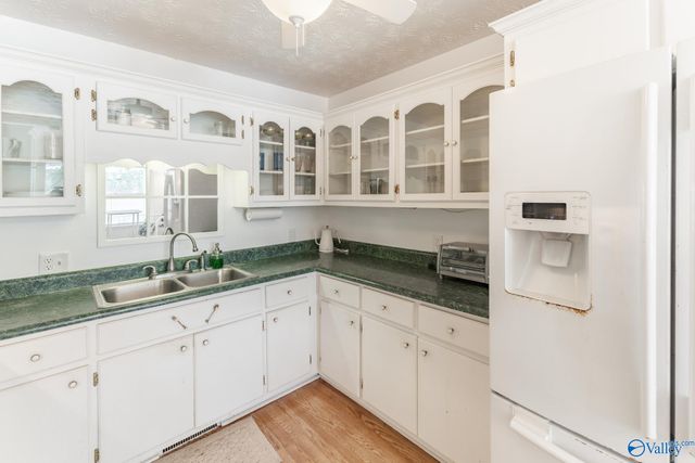 17900 Lakeside Estates Road, Athens, AL 35614