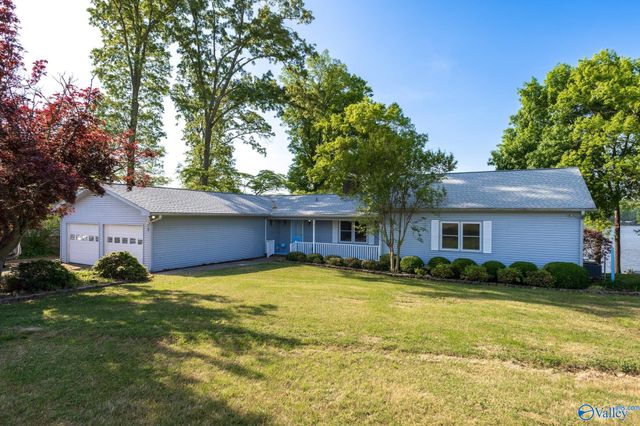 17900 Lakeside Estates Road, Athens, AL 35614