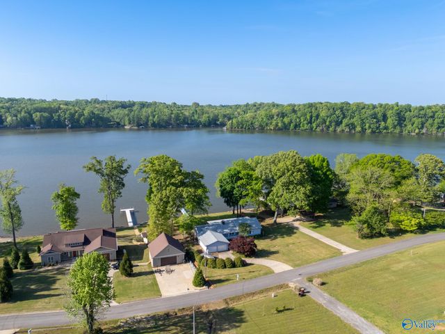 17900 Lakeside Estates Road, Athens, AL 35614