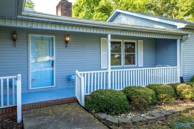 17900 Lakeside Estates Road, Athens, AL 35614