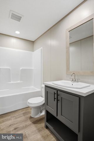 109 W MAIN STREET, Fayetteville, PA 17222
