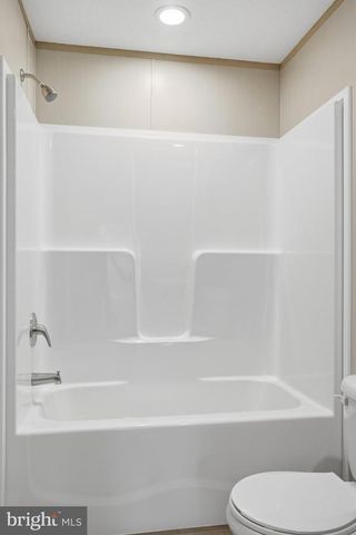 109 W MAIN STREET, Fayetteville, PA 17222