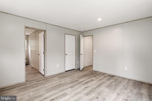 109 W MAIN STREET, Fayetteville, PA 17222