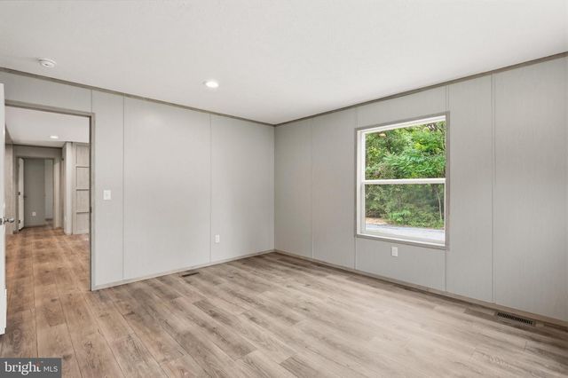 109 W MAIN STREET, Fayetteville, PA 17222