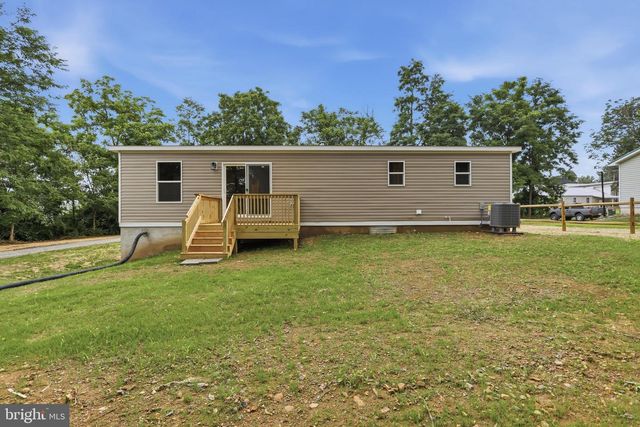 109 W MAIN STREET, Fayetteville, PA 17222