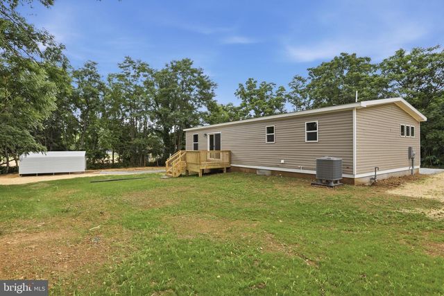 109 W MAIN STREET, Fayetteville, PA 17222