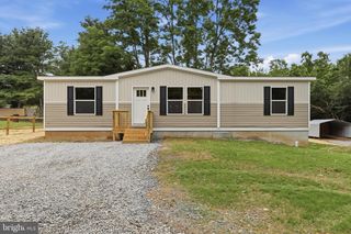 109 W MAIN STREET, Fayetteville, PA 17222