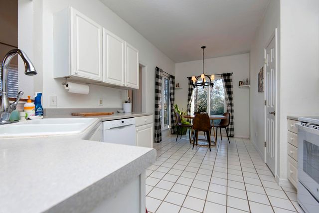 420 Amanda Road, Ridgedale, MO 65739