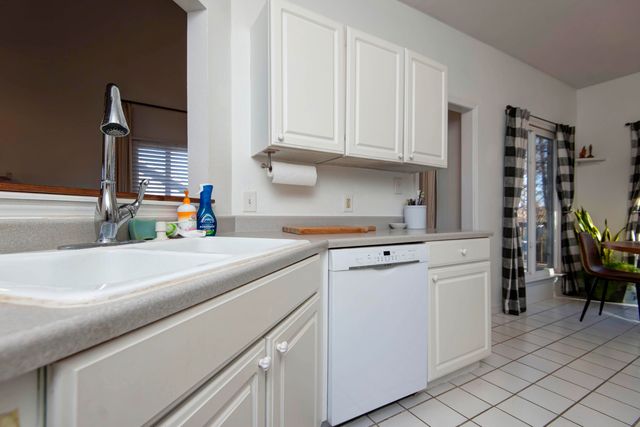 420 Amanda Road, Ridgedale, MO 65739