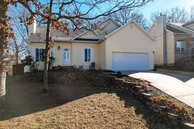 420 Amanda Road, Ridgedale, MO 65739