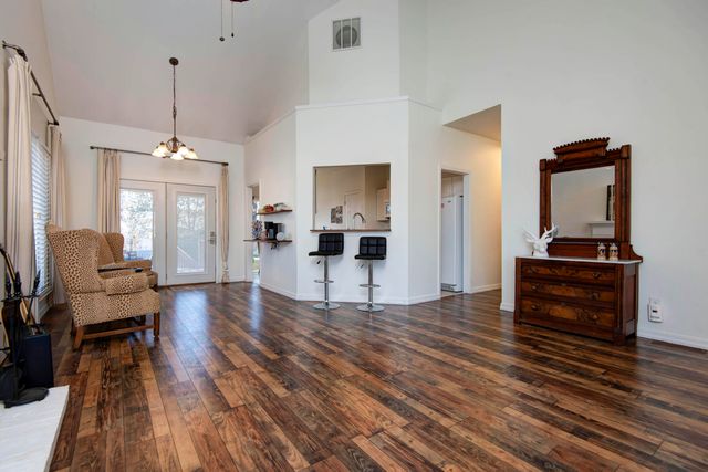 420 Amanda Road, Ridgedale, MO 65739