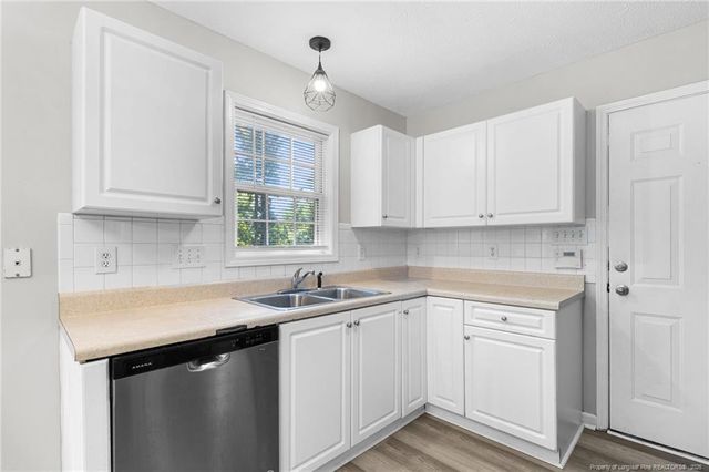 4129 Batesburg Drive, Hope Mills, NC 28348